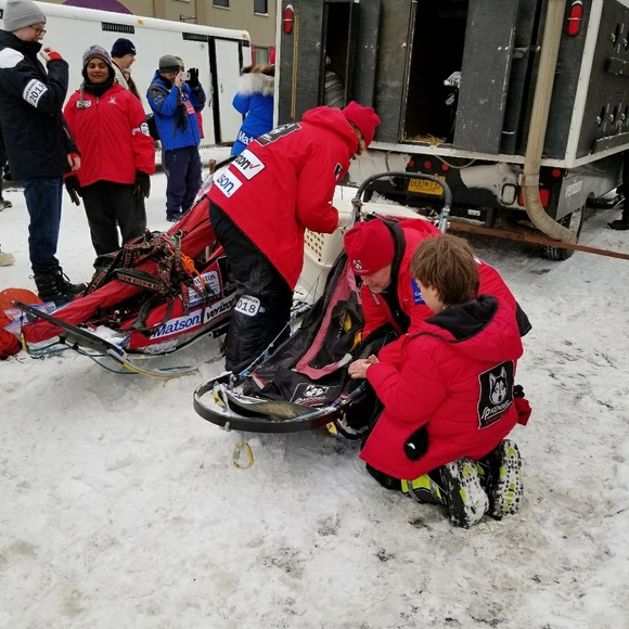 Meet your Posher, Amanda - Picture 4 of 4